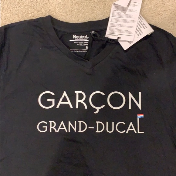 Black graphic tshirt - Picture 4 of 8